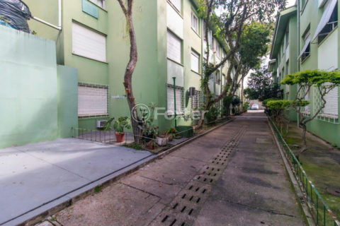 Image 31 - 1037770
