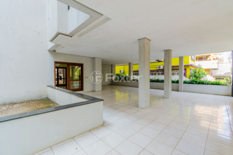 Image 39 - 745760