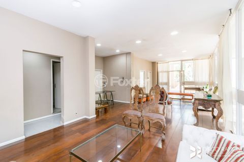 Image 34 - 928015