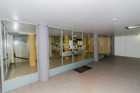 Image 32 - 869916