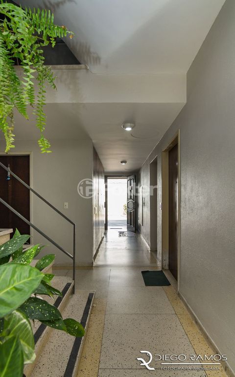 Image 20 - 250088