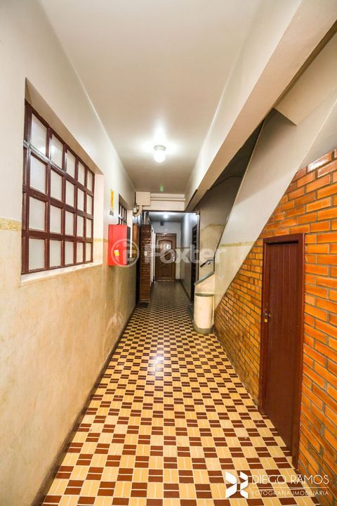 Image 25 - 925902