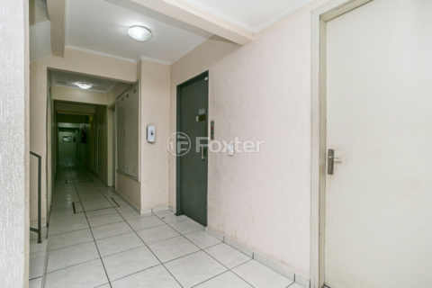 Image 30 - 894208
