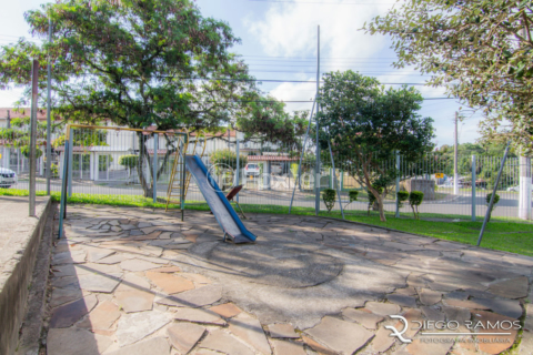 Image 17 - 305990