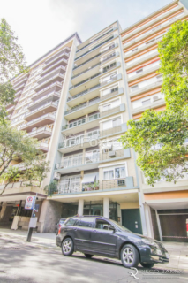 Image 34 - 860990