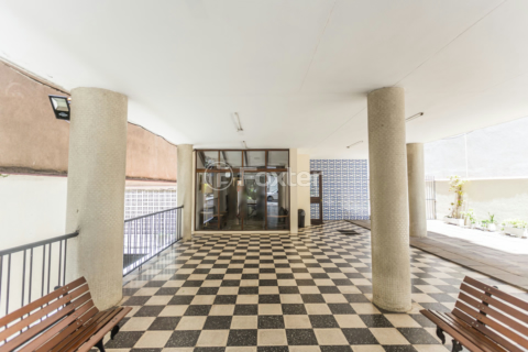 Image 48 - 223585