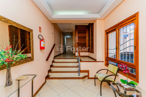 Image 34 - 1000924