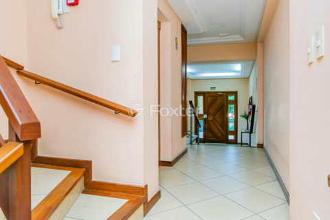 Image 35 - 1000924