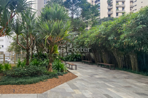 Image 47 - 1006507