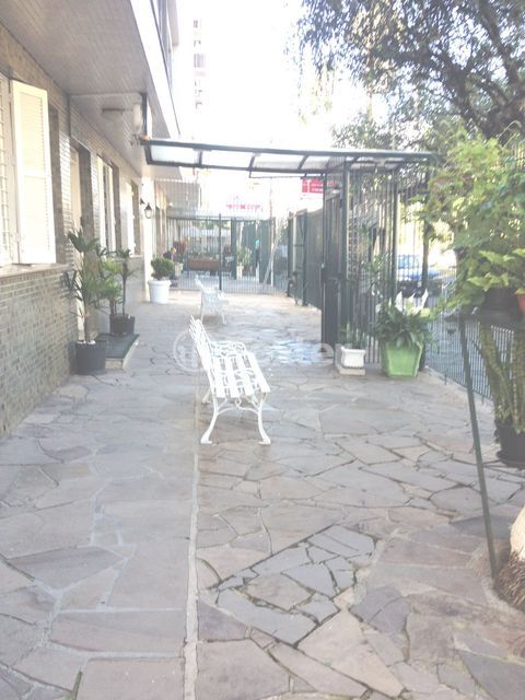 Image 24 - 1018473