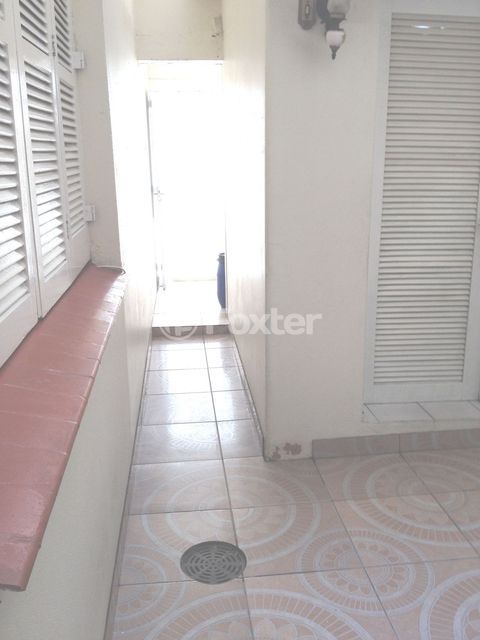 Image 26 - 1018473