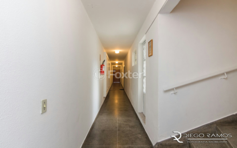 Image 17 - 993269