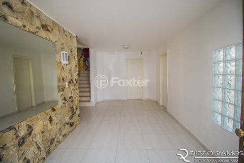 Image 31 - 876822