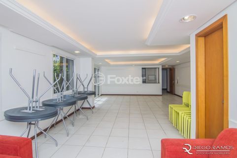 Image 35 - 979642