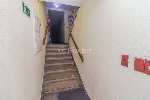 Image 33 - 844853