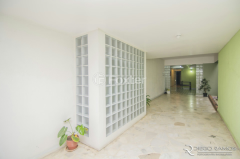 Image 70 - 1012712