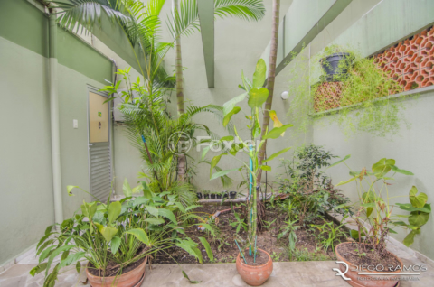 Image 71 - 1012712
