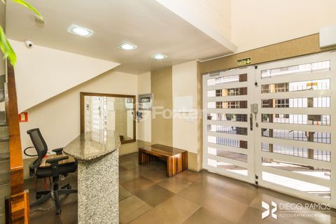 Image 7 - 965730
