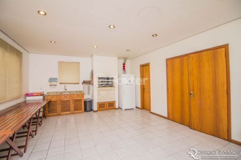 Image 37 - 244285