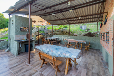 Image 30 - 1014775