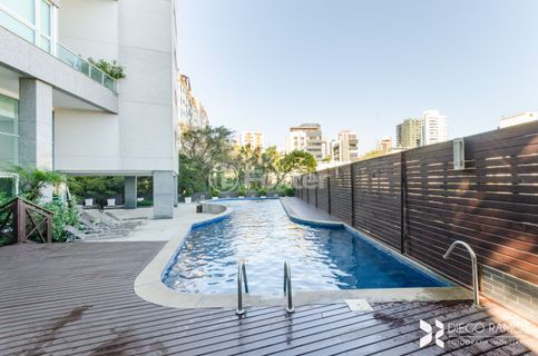 Image 9 - 1016571