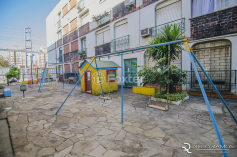 Image 4 - 568278