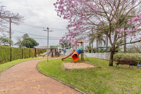 Image 31 - 915946