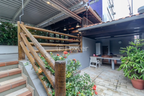 Image 41 - 1002858