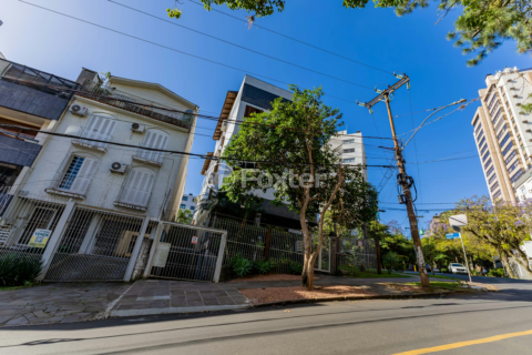 Image 62 - 933539