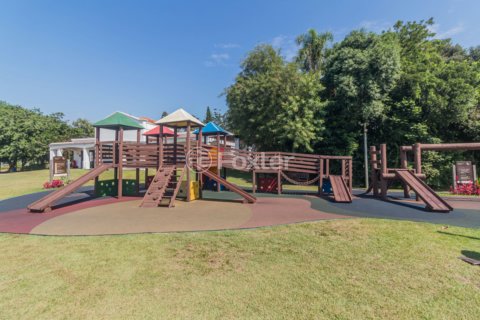 Image 32 - 1015244