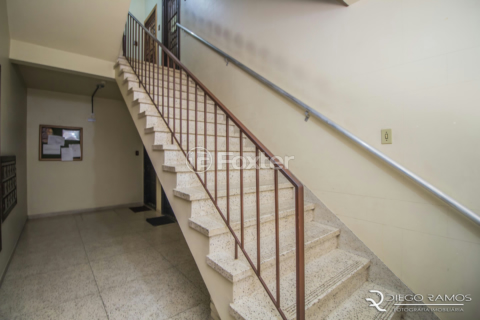 Image 11 - 988542
