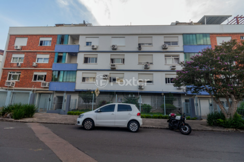 Image 34 - 984440