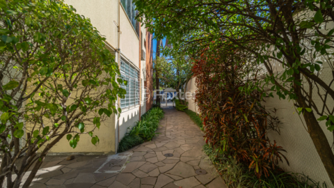 Image 25 - 954976