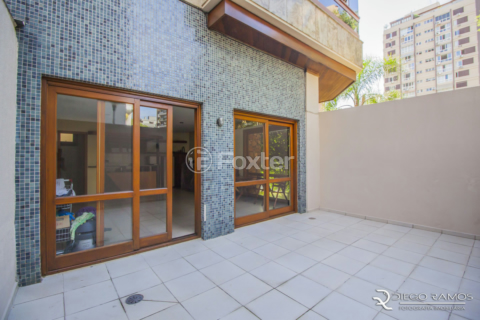 Image 31 - 1005296