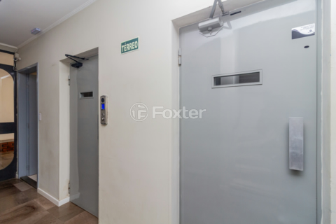 Image 36 - 821927