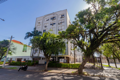Image 25 - 821927