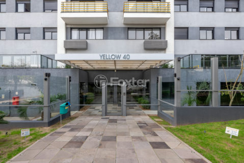 Image 32 - 1025084