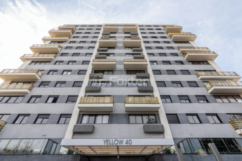 Image 33 - 1025084