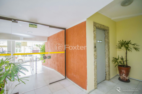 Image 32 - 925760