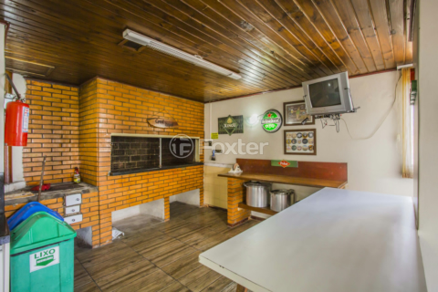 Image 40 - 925760