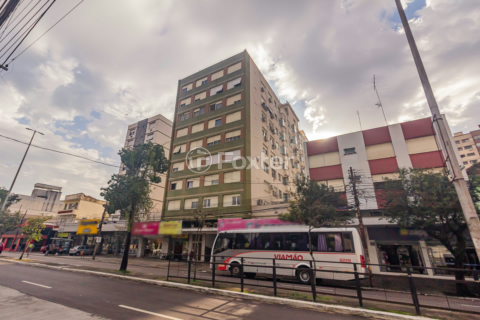 Image 17 - 1007375