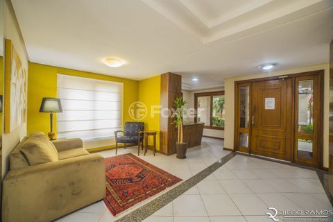 Image 30 - 1012227