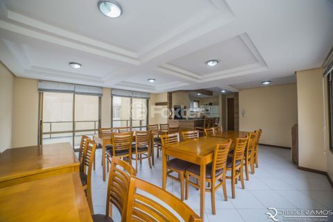 Image 33 - 1012227