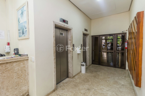 Image 31 - 973493