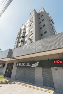 Image 40 - 932135