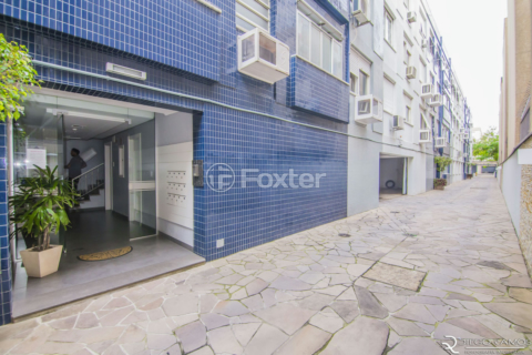 Image 20 - 844825