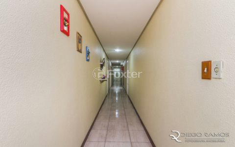 Image 31 - 927074