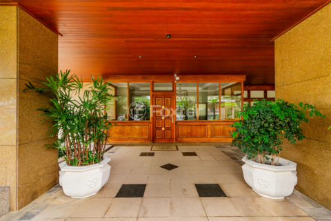 Image 45 - 883277
