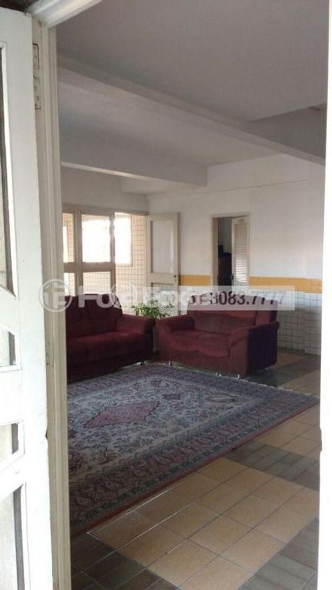 Image 9 - 1017353