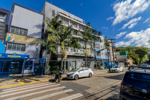 Image 8 - 956240